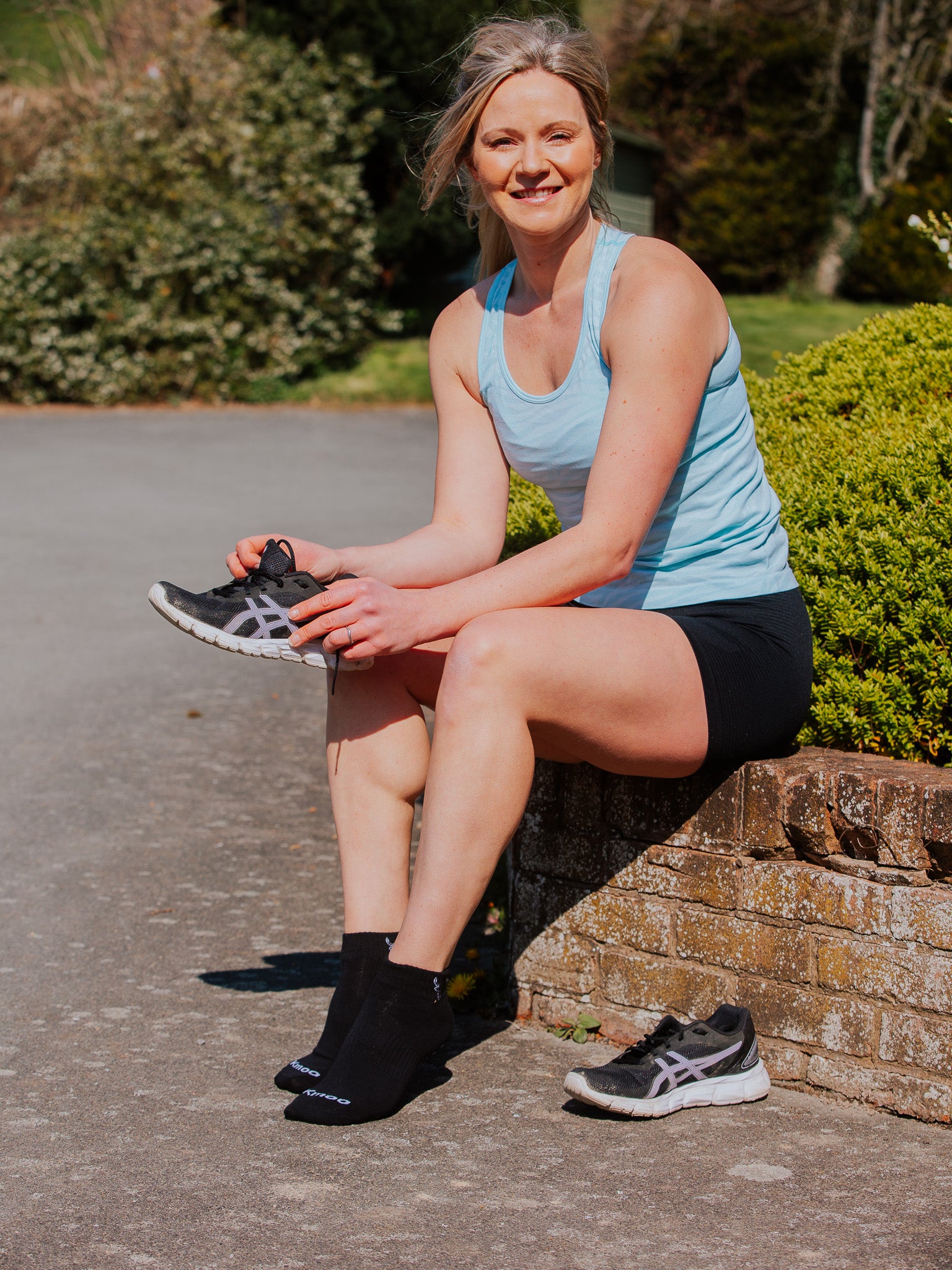 Black Yoga Socks | Non-Slip Trainer